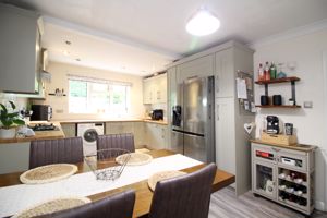 Kitchen/Diner- click for photo gallery